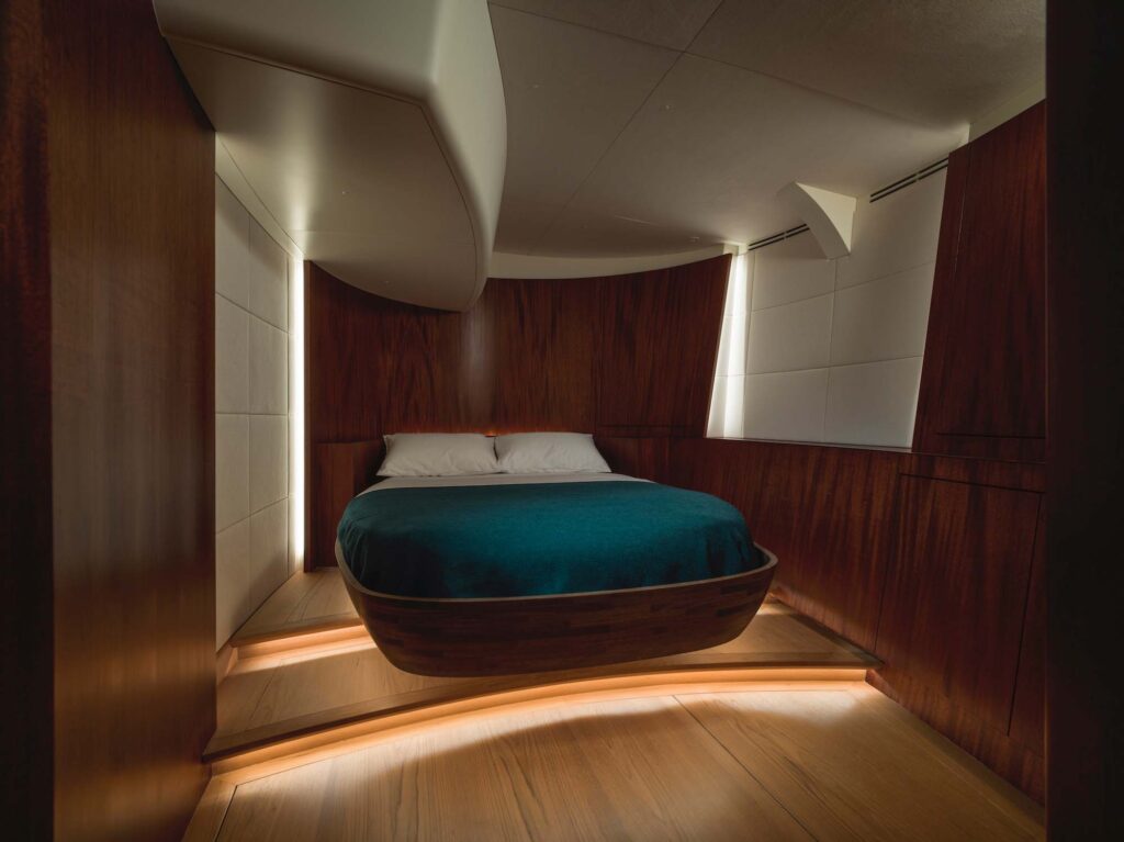 Velero Spirit 111