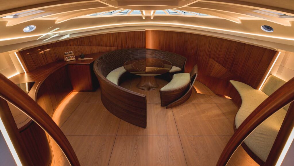 Velero Spirit 111
