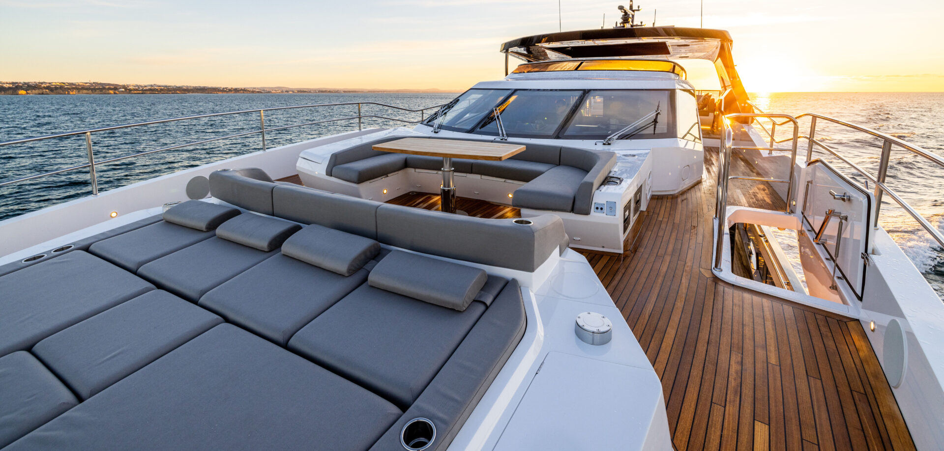 Yate Sunseeker 100, Inglaterra