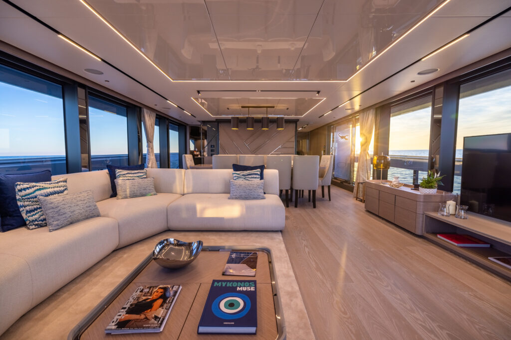 Yate Sunseeker 100, Inglaterra
