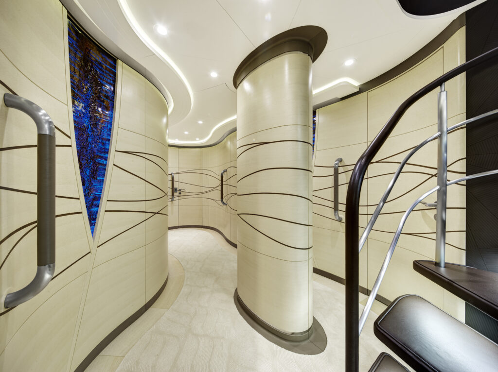Mondango 3, Alloy Yachts