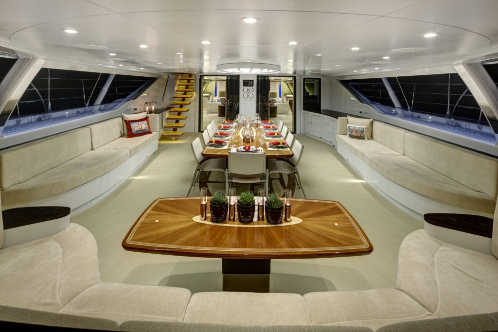Mondango 3, Alloy Yachts