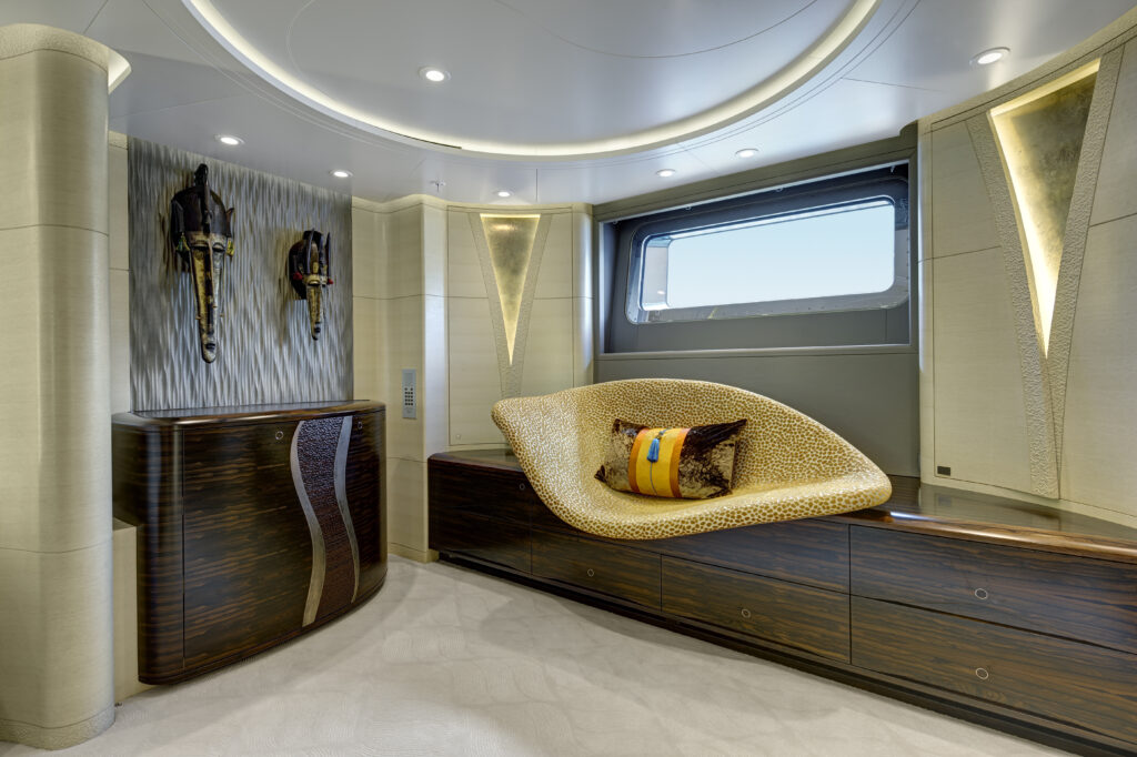 Mondango 3, Alloy Yachts