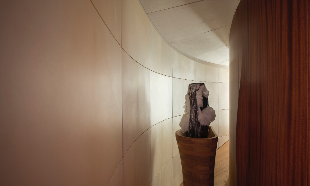 Curved walls